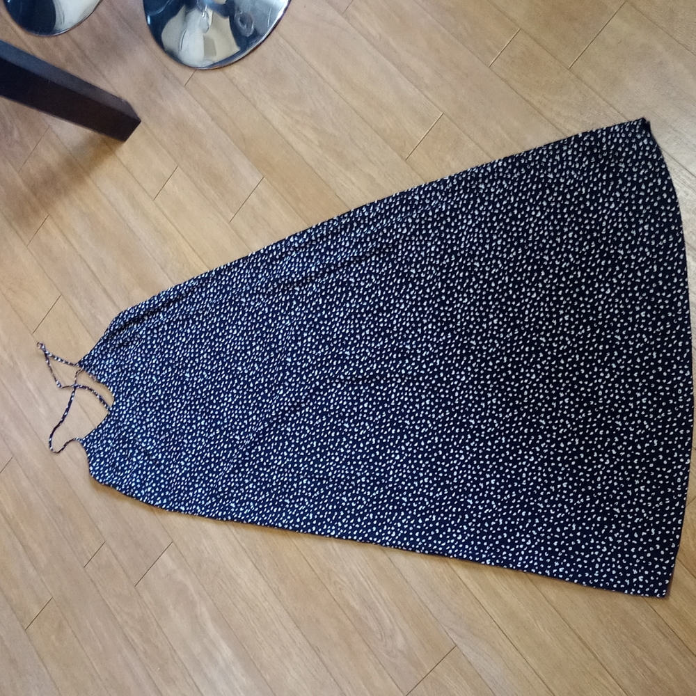 ~3 for $30~ Old Navy XS black and white animal print maxi shift dress never worn